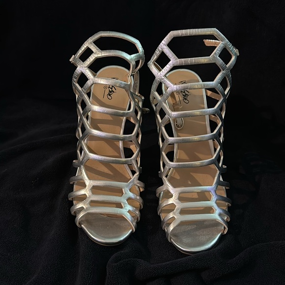 Women's Mossimo Slingback Stiletto Sandal Peep Toe Hollow Silver - Picture 2 of 11